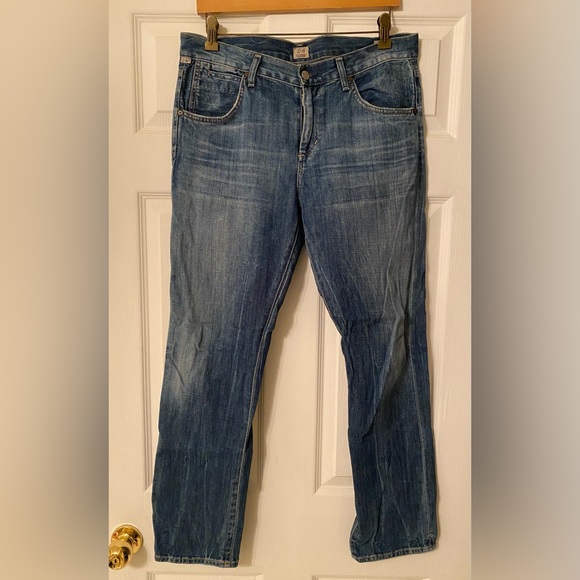 Citizens Of Humanity Daisy Relaxed Tapered Leg Jeans Medium Wash Size 28 EUC - Picture 1 of 9